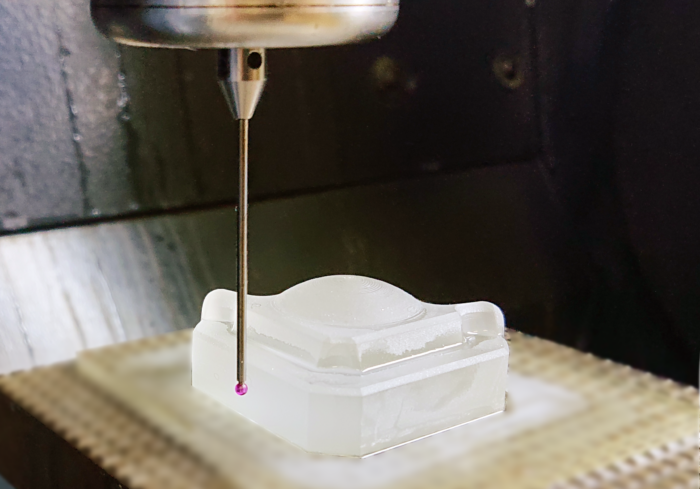In Prozess Messung CNC Glasbearbeitung